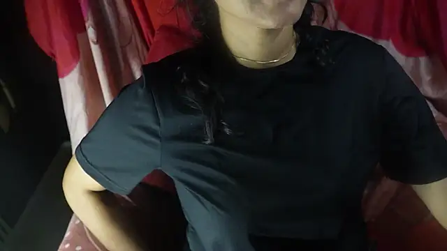 Snapshot of -AyeshaSinghania- chatting on 10-08-25, 08:49 -AyeshaSinghania- online show from 10-08-25, 08:49