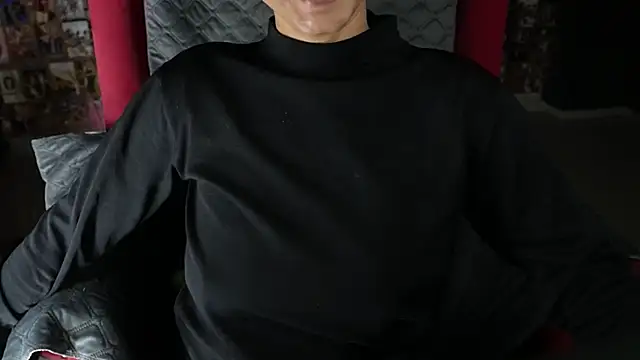 Snapshot of -AyeshaSinghania- chatting on 01-08-25, 07:03 -AyeshaSinghania- online show from 01-08-25, 07:03