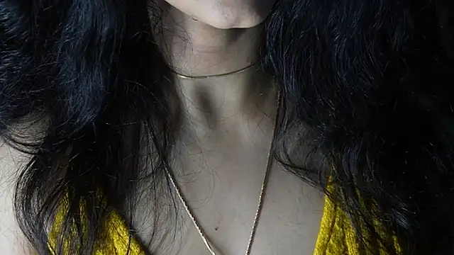 Snapshot of -AyeshaSinghania- chatting on 02-19-25, 06:00 -AyeshaSinghania- online show from 02-19-25, 06:00