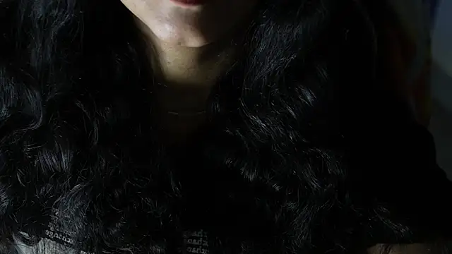 Snapshot of -AyeshaSinghania- chatting on 05-01-26, 06:35 -AyeshaSinghania- online show from 05-01-26, 06:35
