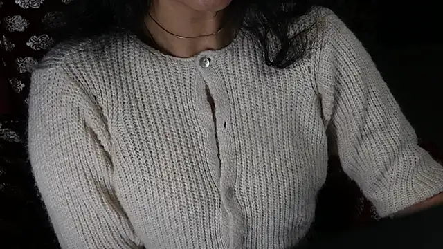 Snapshot of -AyeshaSinghania- chatting on 02-17-25, 10:40 -AyeshaSinghania- online show from 02-17-25, 10:40