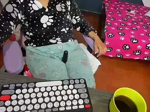 daleska ayala 1 online show from 11-14-25, 03:15