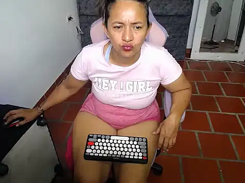 daleska ayala 1 online show from 03-09-26, 04:10