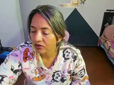 daleska ayala 1 online show from 10-11-25, 05:30