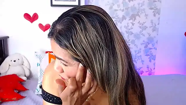 Snapshot of vanessa_cute1 chatting on 04-30-26, 05:42 vanessa cute1 online show from 04-30-26, 05:42