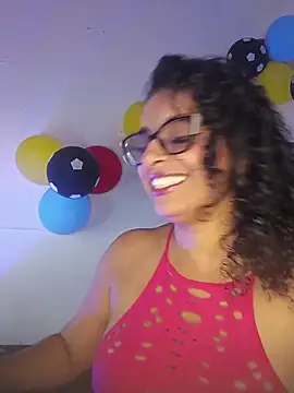 Snapshot of Alizon_1 chatting on 06-18-26, 06:57 Alizon 1 online show from 06-18-26, 06:57
