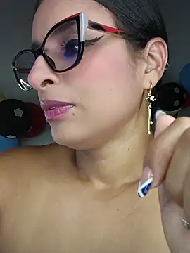 Snapshot of Alizon_1 chatting on 06-26-26, 08:03 Alizon 1 online show from 06-26-26, 08:03
