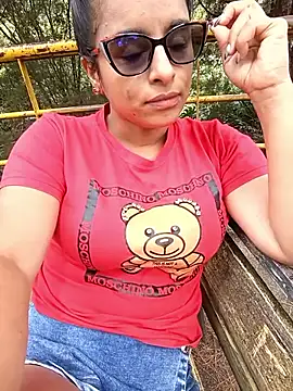 Alizon 1 online show from 03-26-26, 03:32