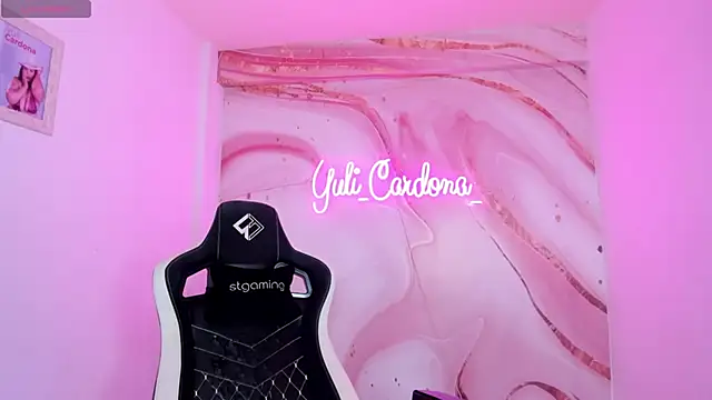 Snapshot of YuliCardona_ chatting on 02-25-26, 03:45 YuliCardona online show from 02-25-26, 03:45