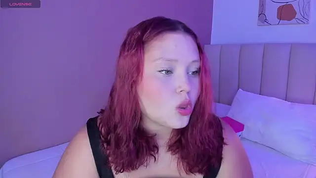 YuliCardona  online show from 10-04-25, 07:37