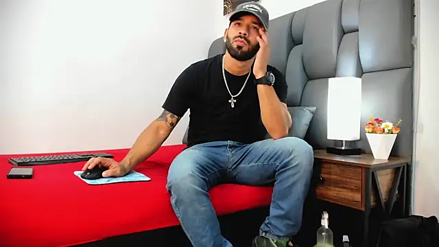 Thiagogomez online show from 04-11-26, 07:06