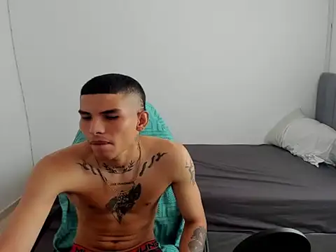 hot king20 online show from 04-12-26, 07:06