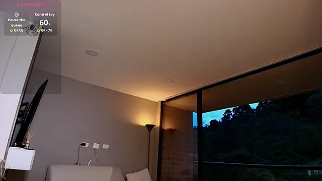 Helenbronwx online show from 11-28-25, 10:43