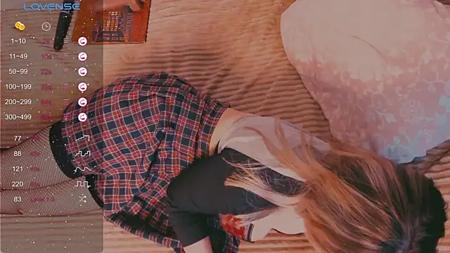 Snapshot of yoursugarbabe chatting on 12-10-24, 06:01 yoursugarbabe online show from 12-10-24, 06:01