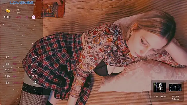 Snapshot of yoursugarbabe chatting on 12-05-24, 06:06 yoursugarbabe online show from 12-05-24, 06:06