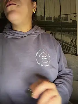 Bigbuttbrooklynn online show from 04-08-26, 06:37