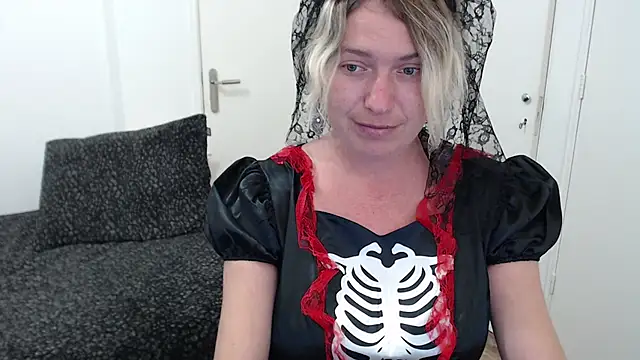 cumfun online show from 10-28-25, 01:43