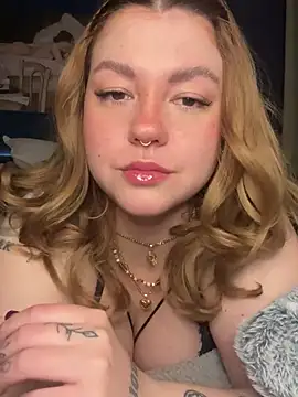 VictoriaLaFleur online show from 01-22-25, 09:32