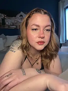 VictoriaLaFleur online show from 01-17-25, 01:46