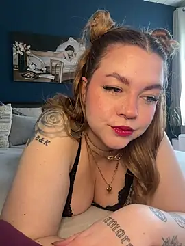 VictoriaLaFleur online show from 02-07-25, 01:43