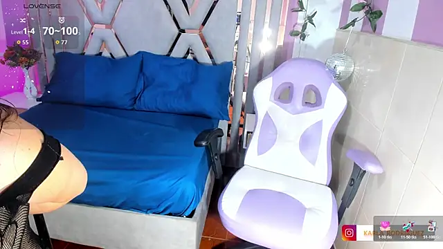 Karla Rodriguezx online show from 11-21-25, 12:37