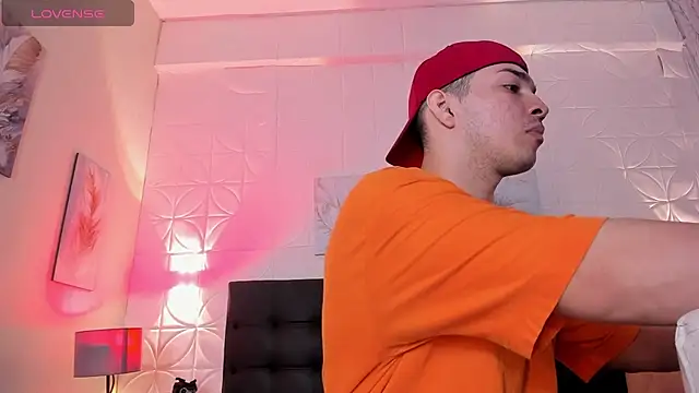 JUANDIAMONDS98 online show from 10-27-25, 03:24