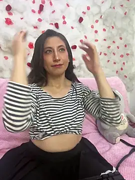 SkarletJhonson  online show from 04-03-26, 02:34