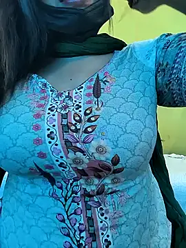 lovely zara online show from 02-13-25, 07:35