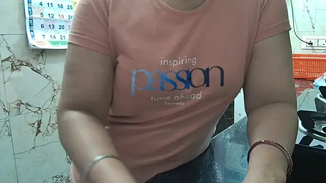 Snapshot of bhabhisexxy_880 chatting on 02-05-26, 02:40 bhabhisexxy 880 online show from 02-05-26, 02:40