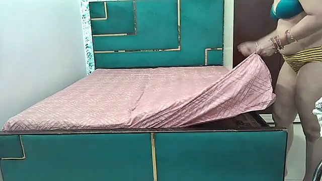 bhabhisexxy 880 online show from 04-12-26, 04:38