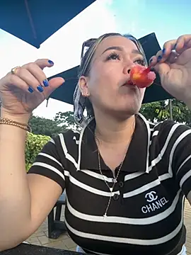 Danielavegax online show from 11-26-25, 09:59