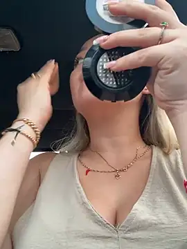 Danielavegax online show from 03-25-26, 07:35