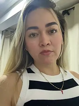 Danielavegax online show from 05-27-26, 06:10