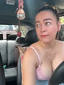 Danielavegax online show from 04-30-26, 04:03