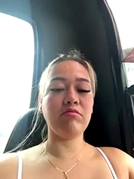 Danielavegax online show from 10-26-25, 08:09