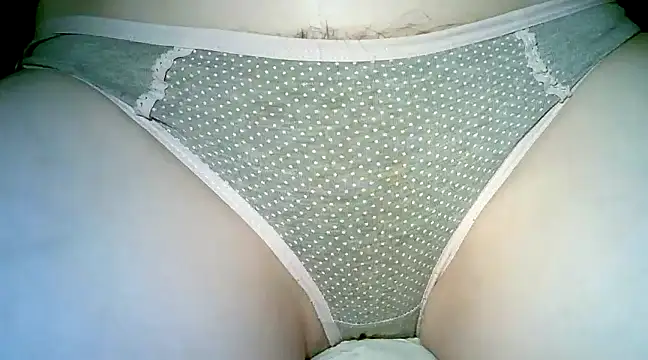 VikkyVikiss online show from 03-18-25, 09:10