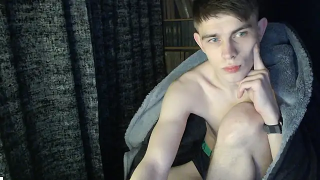 Student Oliver online show from 02-08-26, 06:49