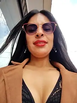 Astrid-- online show from 12-22-25, 07:58