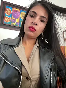 Astrid-- online show from 04-08-26, 03:02