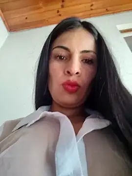 Astrid-- online show from 10-21-25, 08:08