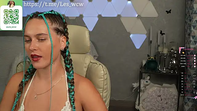 Snapshot of HarleyDeess chatting on 10-02-25, 08:45 HarleyDeess online show from 10-02-25, 08:45