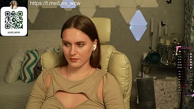 HarleyDeess online show from 10-27-25, 08:54