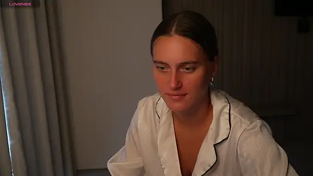 HarleyDeess online show from 06-19-26, 02:17
