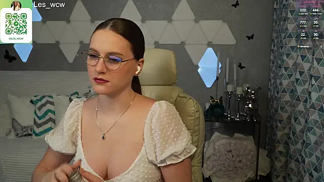 Snapshot of HarleyDeess chatting on 02-01-25, 10:12 HarleyDeess online show from 02-01-25, 10:12