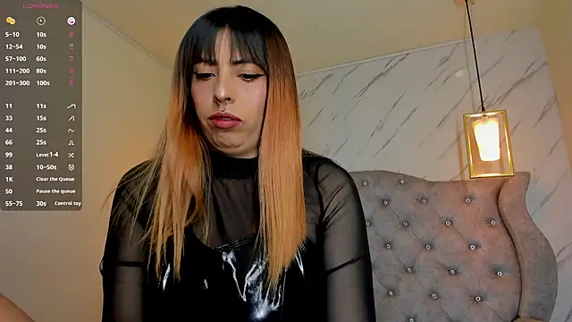 Snapshot of Alice_Laurentt chatting on 09-14-25, 03:07 Alice Laurentt online show from 09-14-25, 03:07