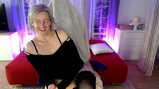 MarleneBloem online show from 11-29-25, 10:48