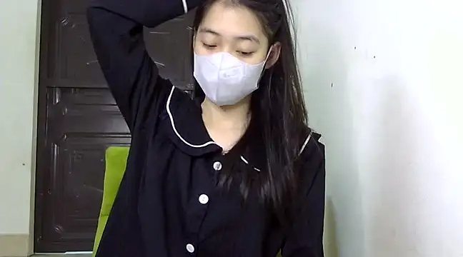 DA-EUN online show from 02-20-25, 02:29