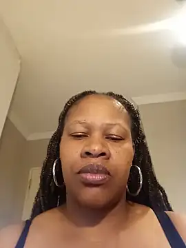 bustylisa1983 online show from 07-29-26, 05:50
