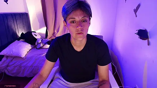 9 Fernanda 9 online show from 11-17-25, 01:31