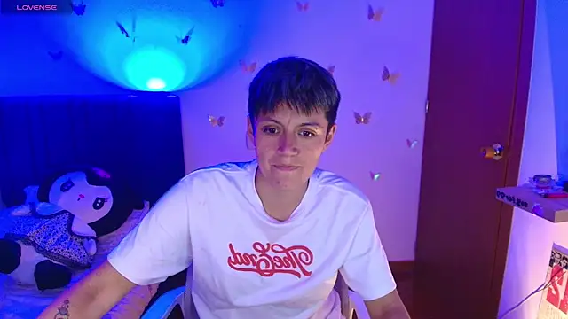 9 Fernanda 9 online show from 12-20-25, 12:57